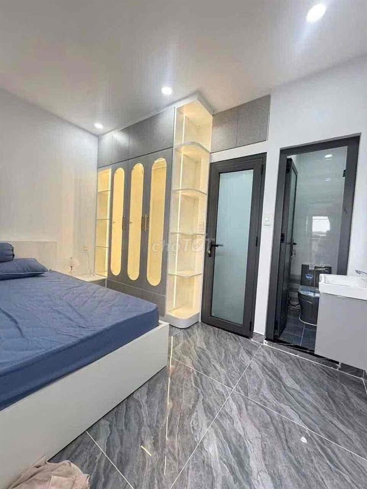 Bán nhà mới xây đầy đủ nội thất ở Trần Xuân Soạn Quận 7