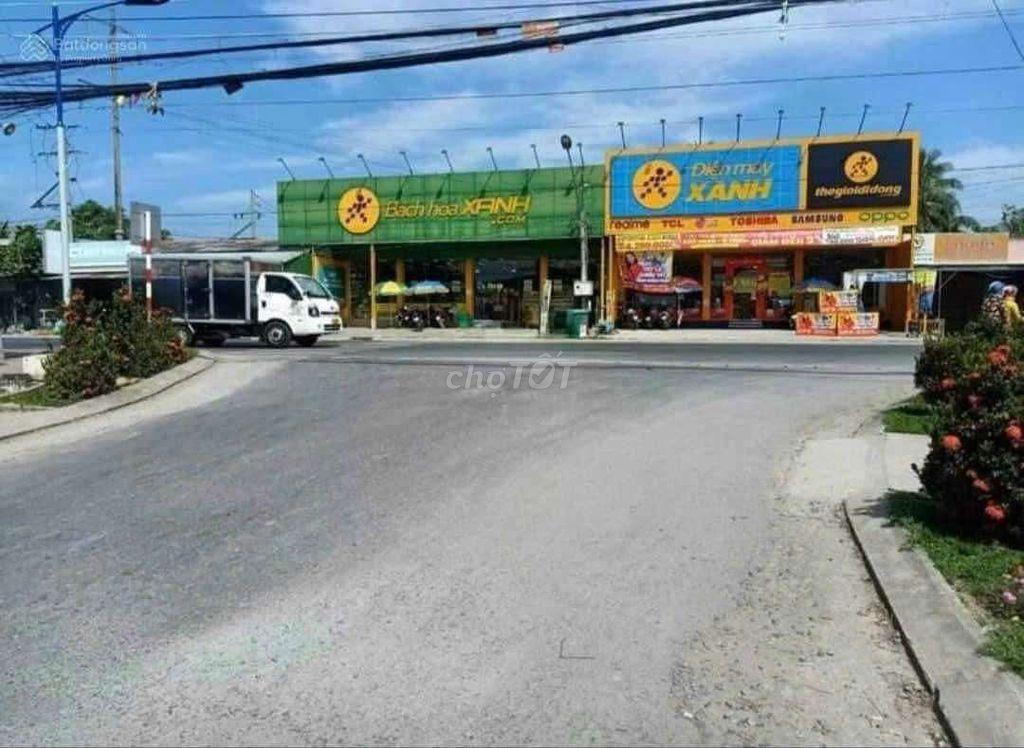 Chú em làm ăn thô lỗ cần bán miến đất để xoay sở