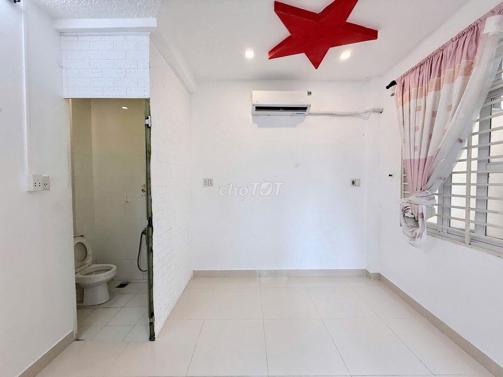 Hẻm Nguyễn Phúc Chu căn 1 trệt 2 lầu, 3 phòng ngủ giá 14tr/tháng