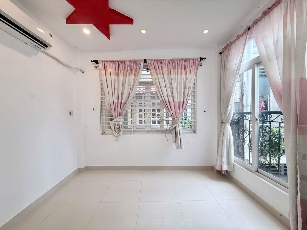 Hẻm Nguyễn Phúc Chu căn 1 trệt 2 lầu, 3 phòng ngủ giá 14tr/tháng