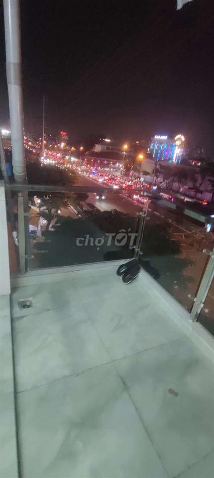 mặt bằng lầu 3 cần cho thuê
