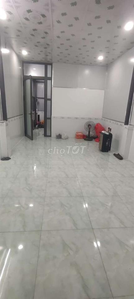 mặt bằng lầu 3 cần cho thuê