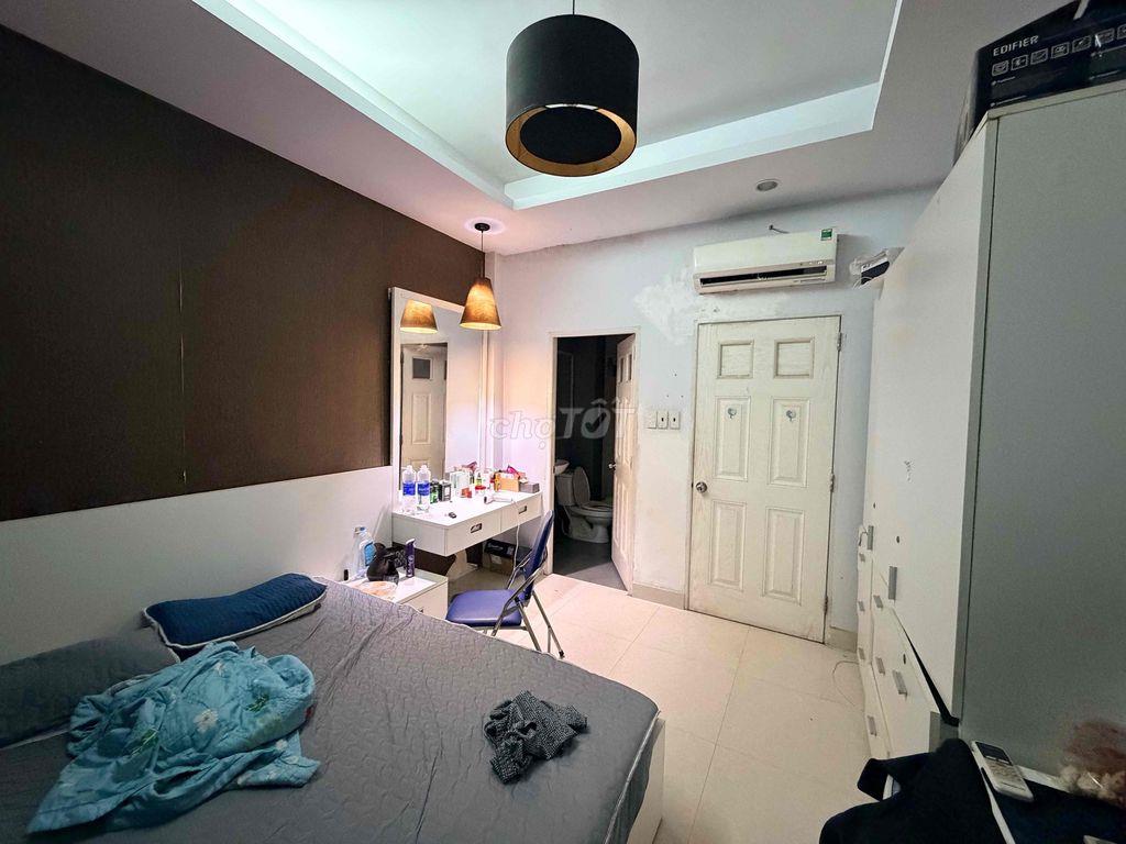 pass nhà nguyễn bặc , phạm văn hai ra cmt8 tân bình 3tr5/1th