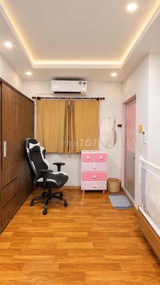 Chợ Tân bình - lạc long quân – HXH - 4.6 X16 – 74m² – chỉ hơn 7 Tỷ