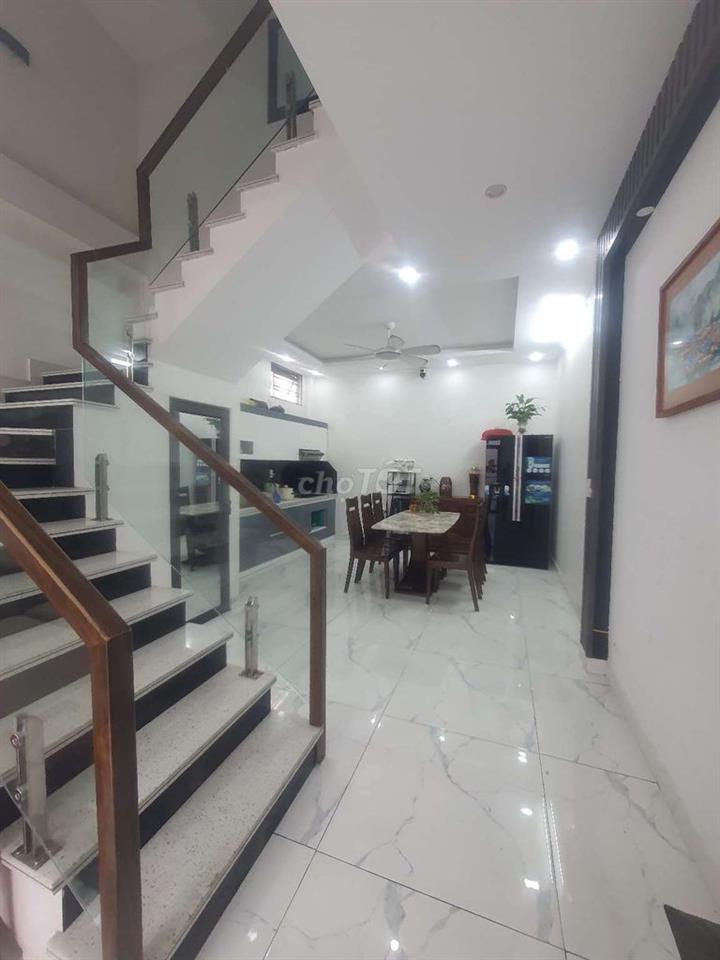 vừa ở và cho thuê có dòng tiền tốt