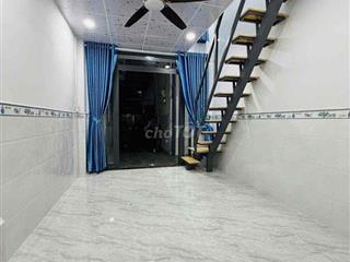 còn 3 căn giá 950triu căn ac đg số 4 trường thọ thủ đức