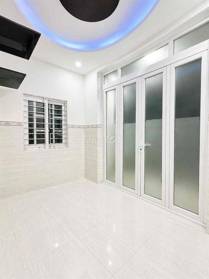 Chính chủ cần cho thuê nhà 3 tầng, 4PN, đường 6, Linh Tây