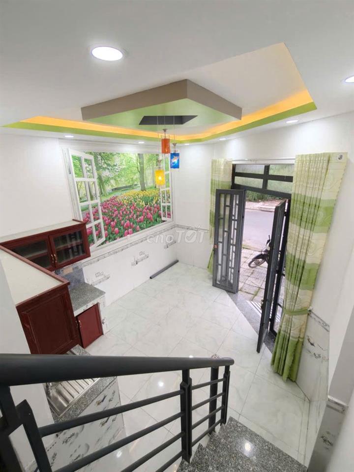 NHÀ 40M2 BÁN GẤP 650TR NGÂY CHỢ NHỊ XUÂN, XTS, HM