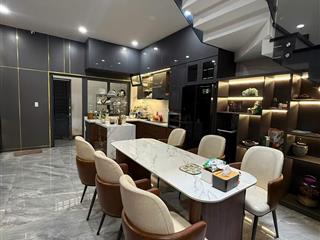 Bán nhà 3 tầng cao cấp 100m2 nguyễn sắc kim full nội thất, xách vali vào ở ngay giá tốt chỉ 9,5 tỷ