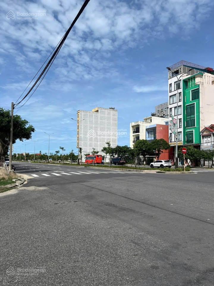 Bán cặp liền kề mt minh mạng siêu đẹp sát biển trung tâm ngũ hành sơn, giá tốt đầu tư chỉ 26 tỷ