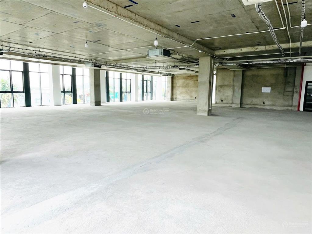 Văn phòng trục điện biên phủ kết nối nhanh sân bay, diện tích 180m²
