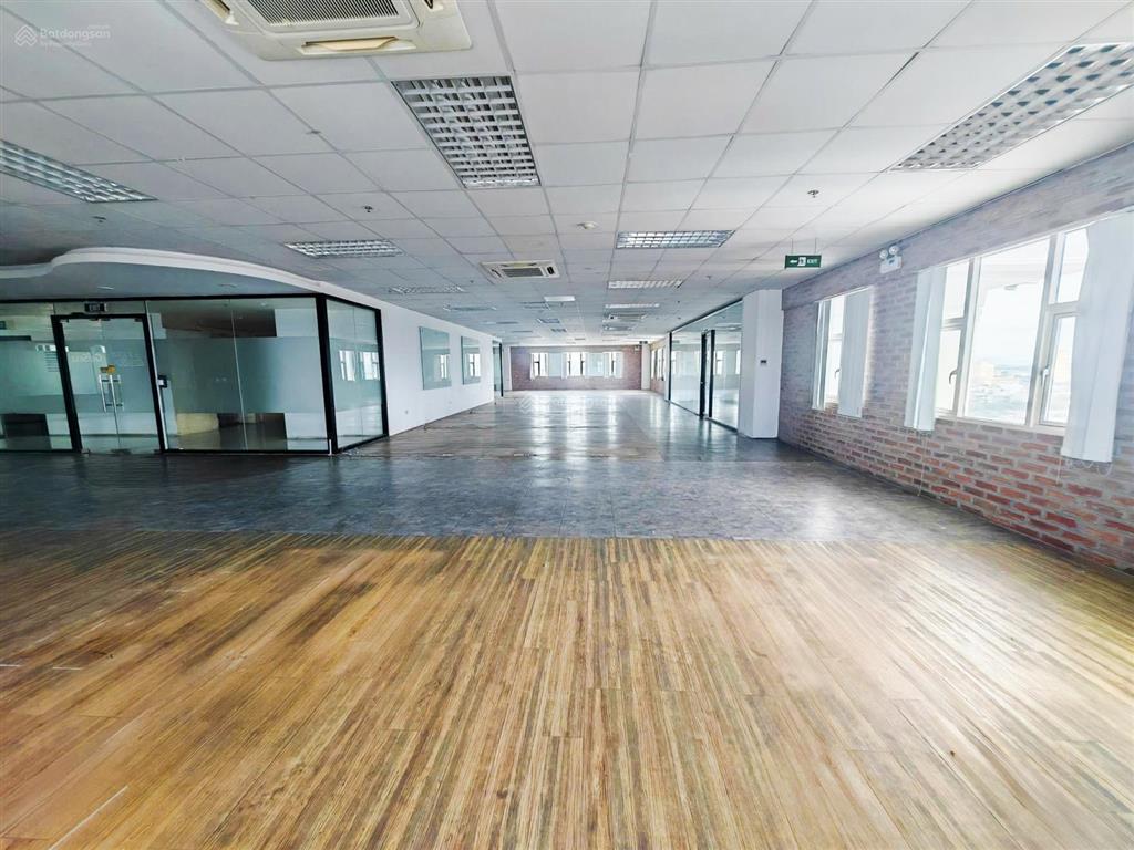 Văn phòng trung tâm đà nẵng 50m²  715m², linh hoạt diện tích, tòa nhà 2 mặt tiền, giá 11$/m²
