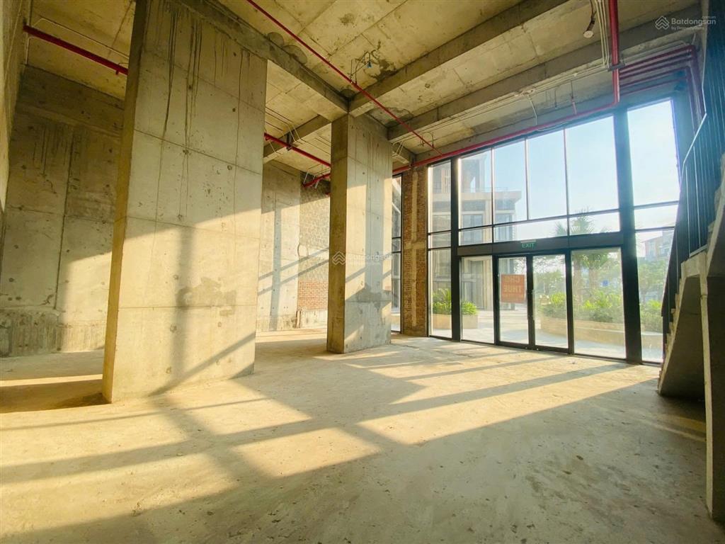 Thuê mặt bằng 400m² khối đế panorama chỉ 60 triệu/tháng