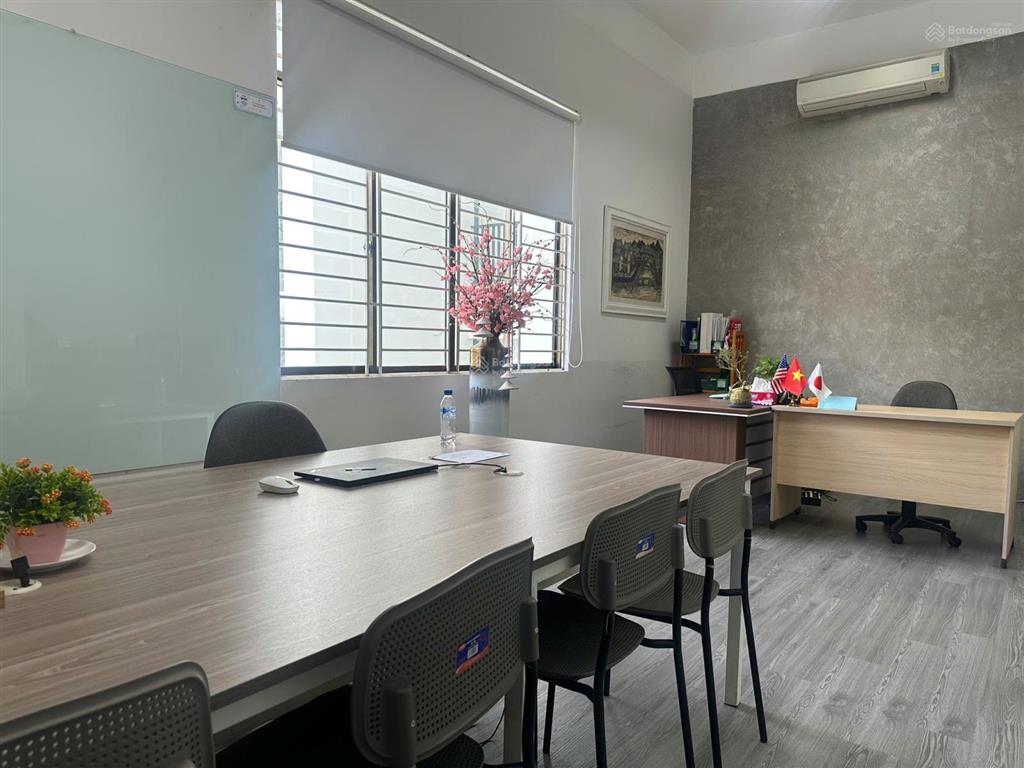 Văn phòng cho thuê ngắn hạn 3  6 tháng. đầy đủ nội thất