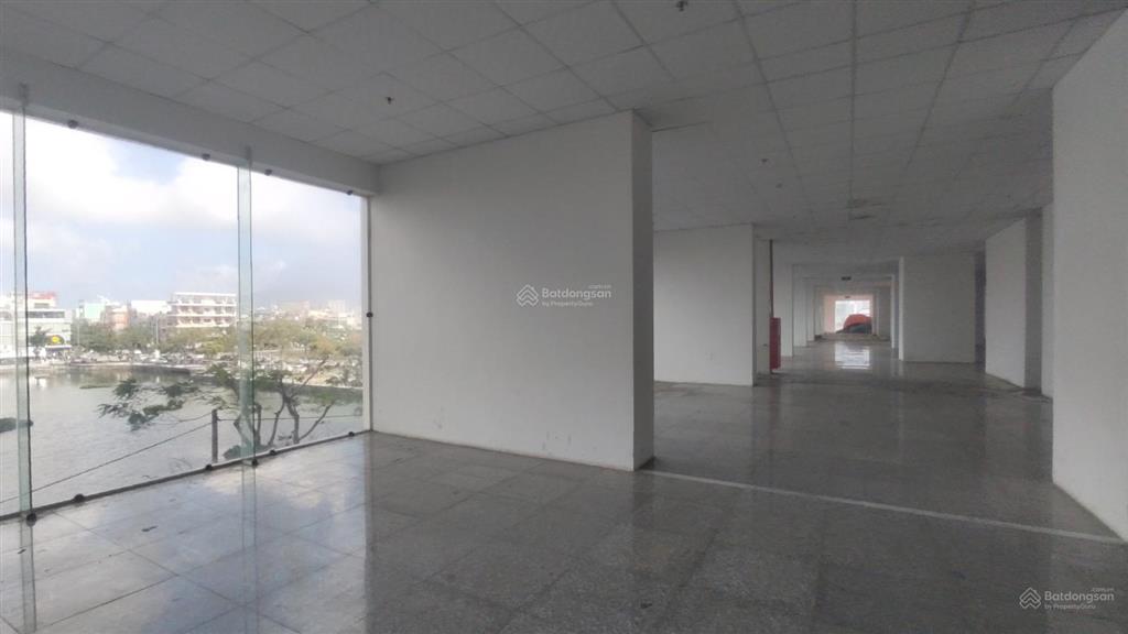 Cho thuê mặt bằng  văn phòng chung cư hagl