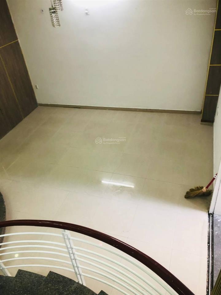 Cho thuê nhà 3 tầng, 3pn + 4wc kiệt xe máy đường yên bái ngay đường chính, hải châu