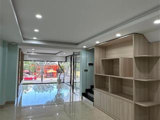 Bán nhà 2 mặt tiền đường đống đa, ngang 8m