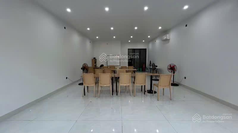 Cho thuê nhà mặt phố tại đường trần bạch đằng, 65 triệu, 70 m2, giá tốt
