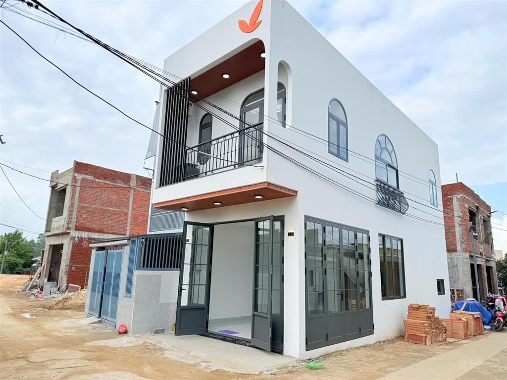 Nhà 2 tầng 2 mặt kiệt ô tô đậu đỗ 24/7 nam cao  phường hoà khánh