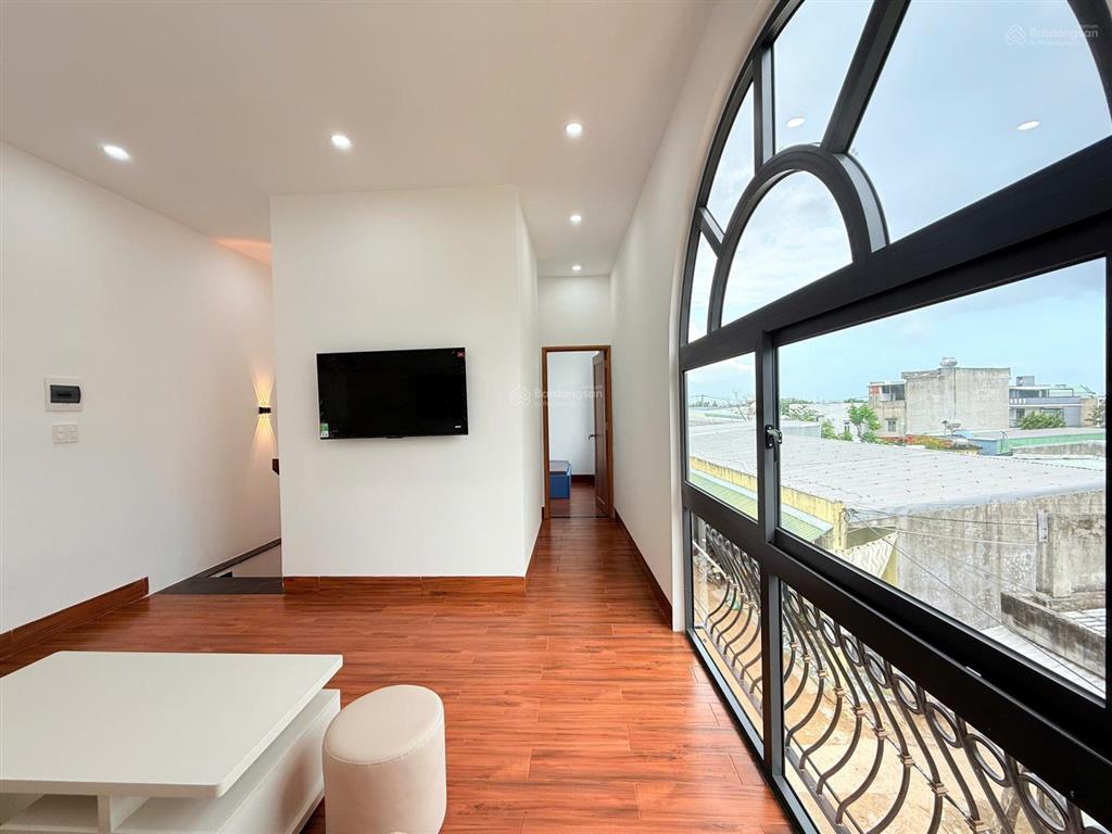 Nhà 2 tầng 2 mặt kiệt ô tô đậu đỗ 24/7 nam cao  phường hoà khánh