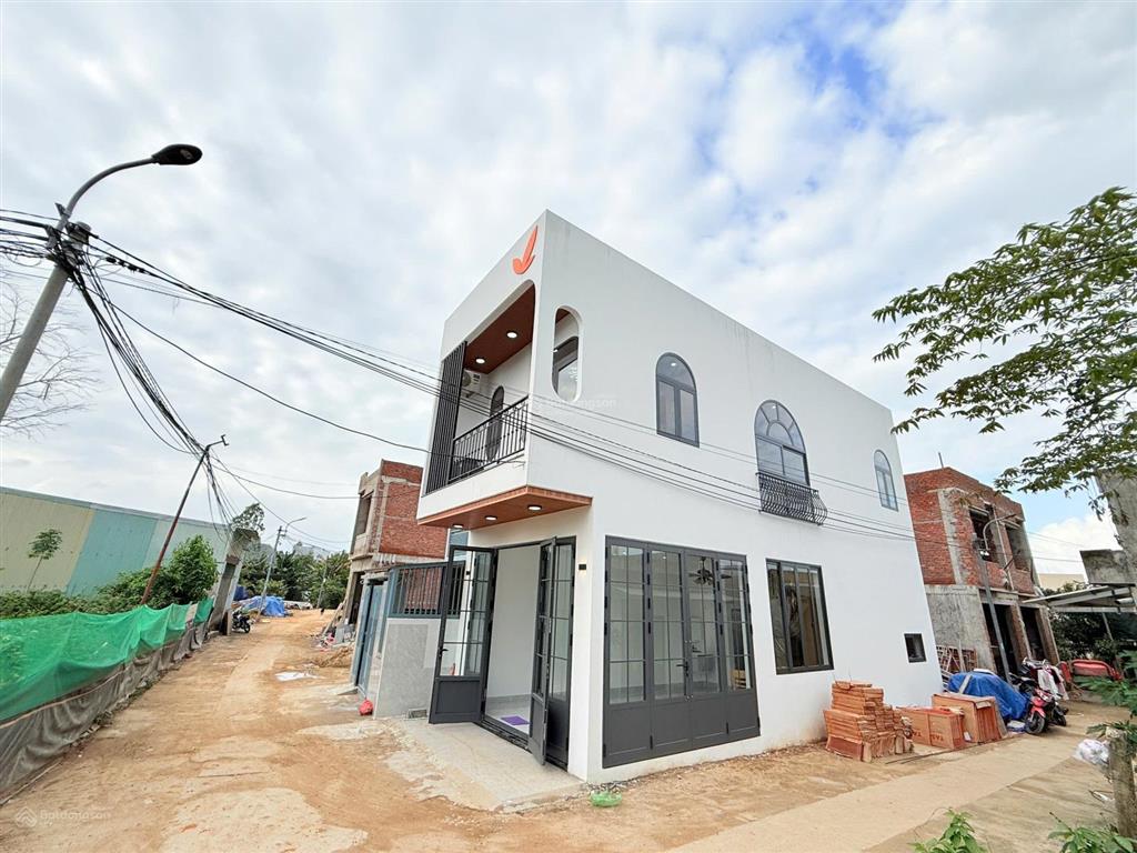 Nhà 2 tầng 2 mặt kiệt ô tô đậu đỗ 24/7 nam cao  phường hoà khánh