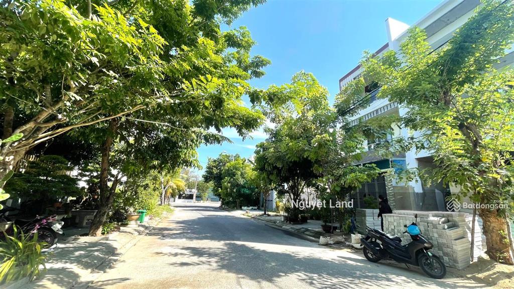 Bán đất đường nước mặn 2 view biệt thự sát nghiêm xuân yêm  khu đt nam việt á, đà nẵng