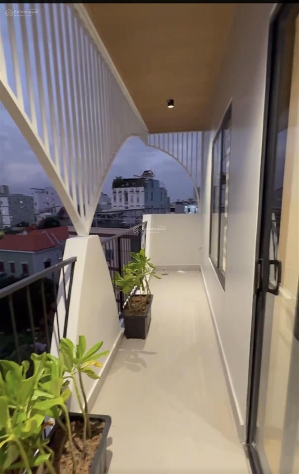 Toà căn hộ mới  đẹp  doanh thu ổn định lâu dài 1 tỷ 680 triệu/ năm thứ 1  đường nguyễn hữu hào