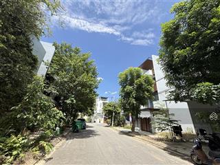 Cần tiền bán gấp lô đất 105m2 đường 7.5m trương công hy  khu đt nam việt á, đà nẵng