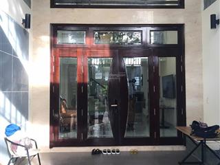 Cho thuê nhà 3 tầng 5 phòng ngủ đường đinh thị hoà