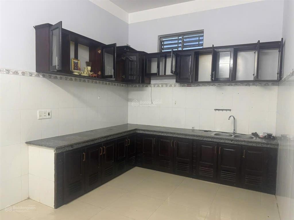 Cho thuê nhà kiệt đường nguyễn văn thoại cách biển 100m
