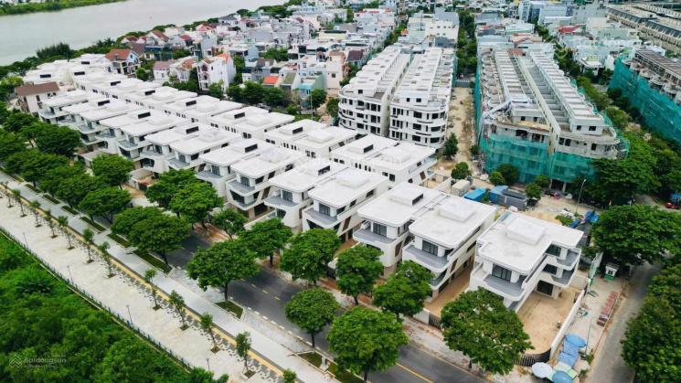 Chuyển nhượng căn góc 2 mặt tiền đường bùi viện dự án elysia compelx city  đã có sổ