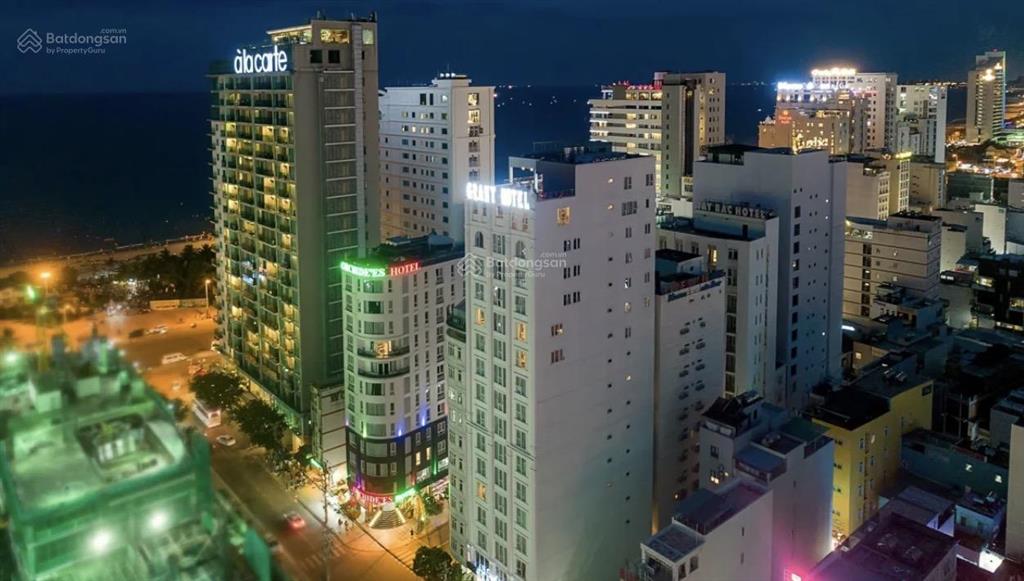 Chuyển nhượng khách sạn 4 sao, view biển mỹ khê vip mặt tiền đường võ văn kiệt doanh thu 32 tỷ/năm