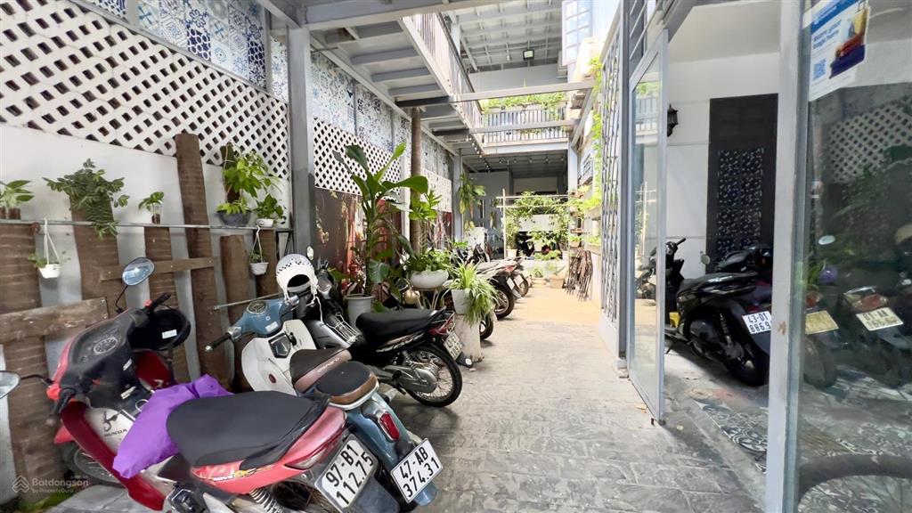 Bán nhà 3 tầng kiệt rộng 3,5m đường lê duẩn. phù hợp kd cafe và homestay. cách đường chính 50m