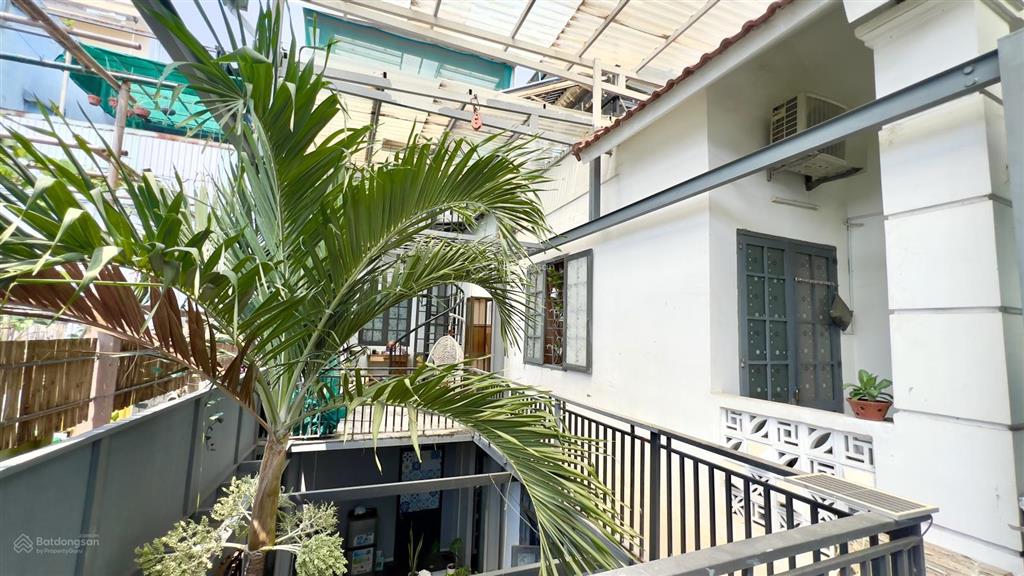 Bán nhà 3 tầng kiệt rộng 3,5m đường lê duẩn. phù hợp kd cafe và homestay. cách đường chính 50m