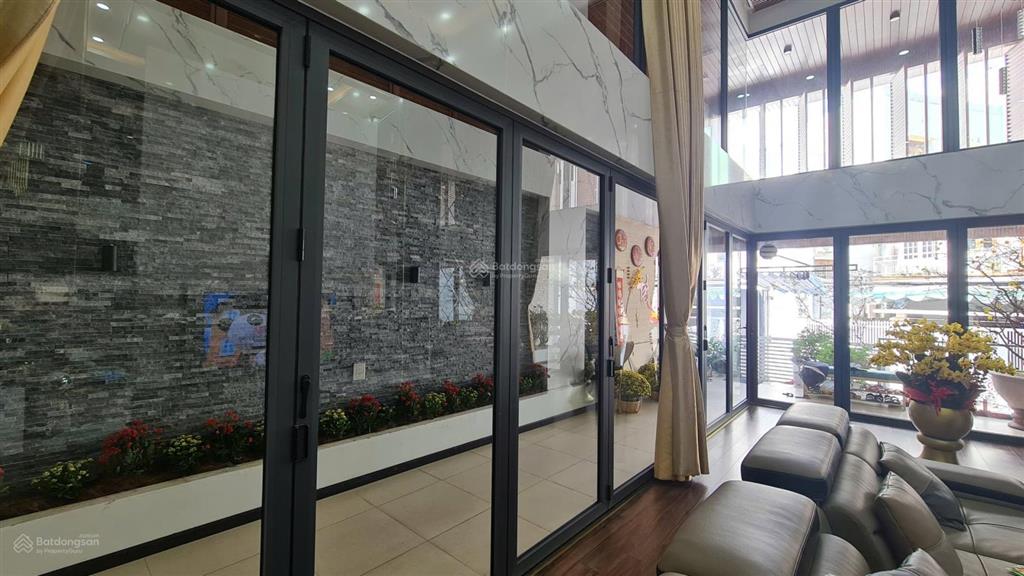 Chính chủ bán nhà tâm huyết 5 tầng kiệt 6m cách đường nguyễn tri phương 15m. dòng tiền 1,2tỷ/năm