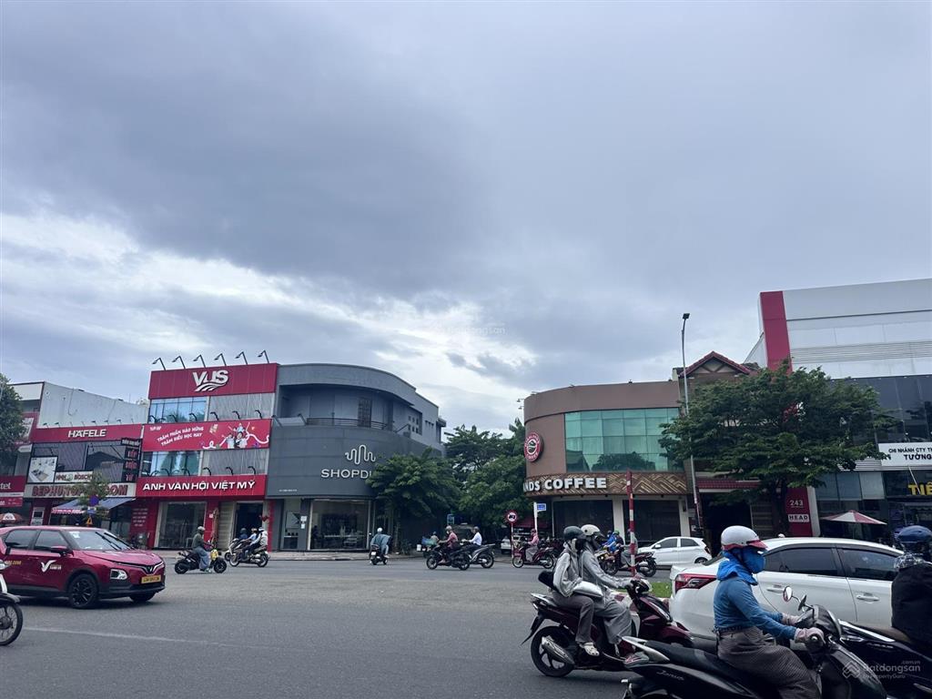Bán nhà 3 tầng mặt phố đường điện biên phủ, 18,9 tỷ, 105m2 ngang 5m vuông vứt. vị trí đẹp