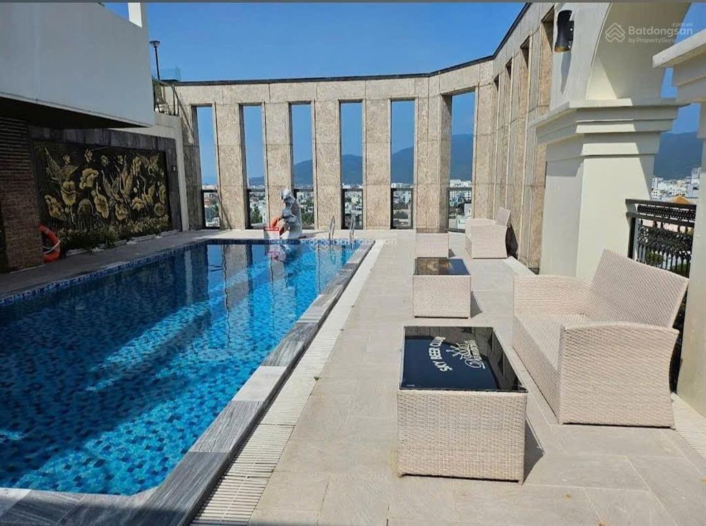 Chuyển nhượng khách sạn góc 02 mặt tiền view công viên hồ nghinh sát biển. 606,6 m2 xd 13 tầng .
