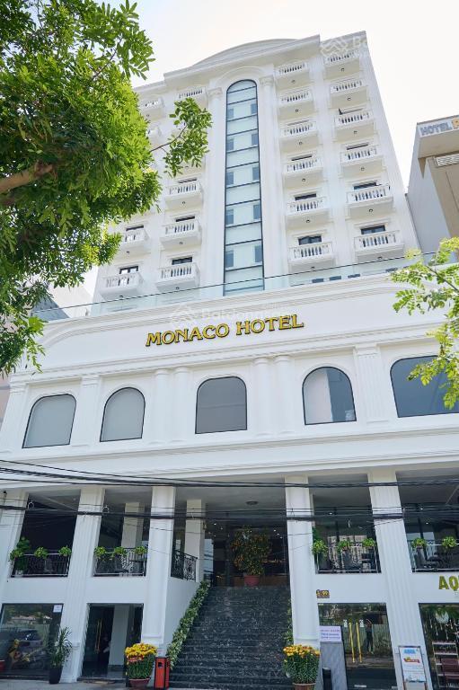 Chuyển nhượng khách sạn ngay tuyến phố sầm uất dương đình nghệ  hà bổng, dt 368m2 ngang 18m