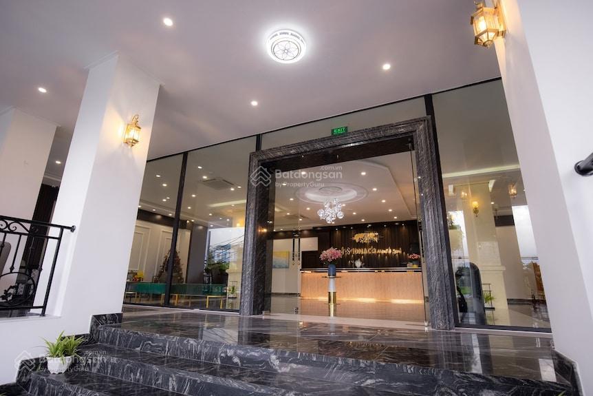 Chuyển nhượng khách sạn ngay tuyến phố sầm uất dương đình nghệ  hà bổng, dt 368m2 ngang 18m