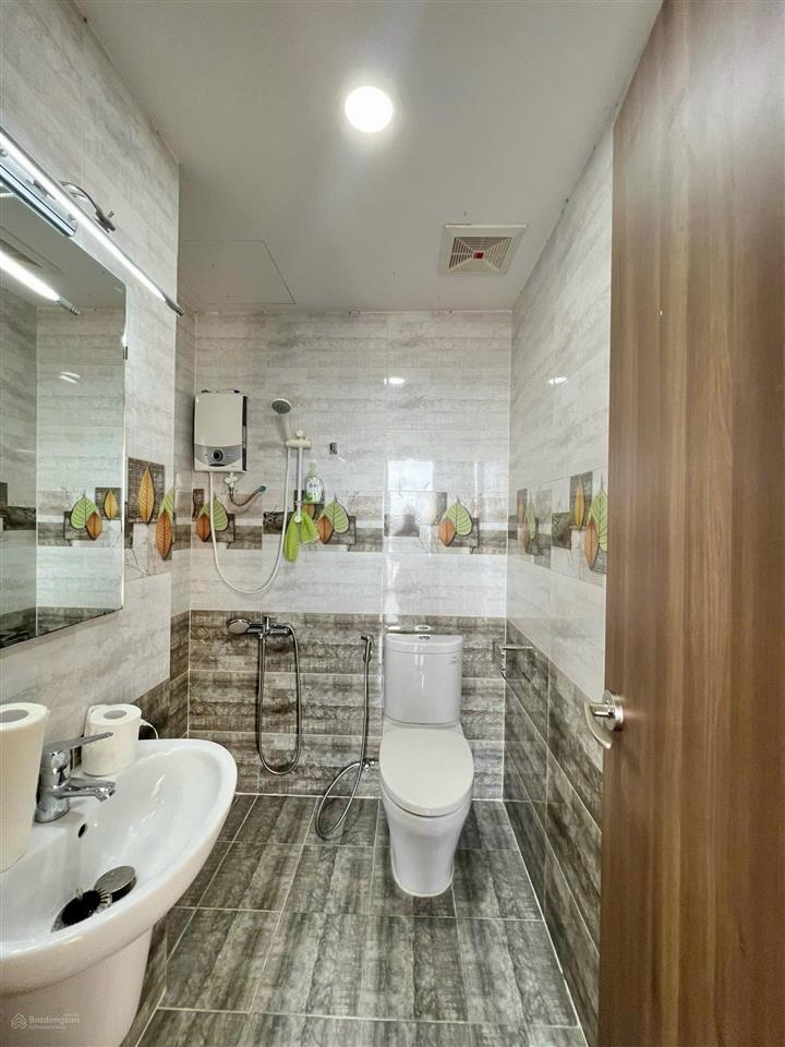 Bán chung cư biconsi tower có 3 phòng 2wc tầng trung và cao