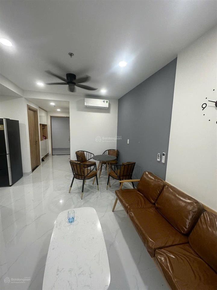 Cho thuê ngắn hạn chung cư phú mỹ c2 view sân golf (bình dương) tầng 9