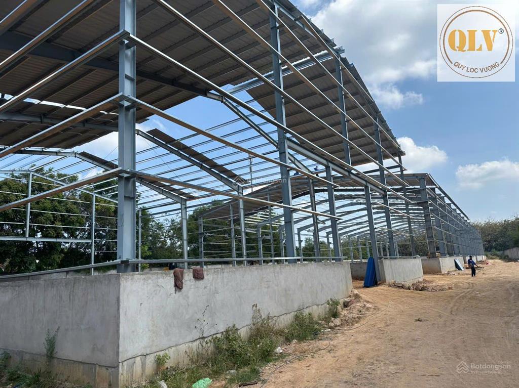 Cho thuê nhà xưởng  vĩnh tân, tân uyên, bd  6.000m²