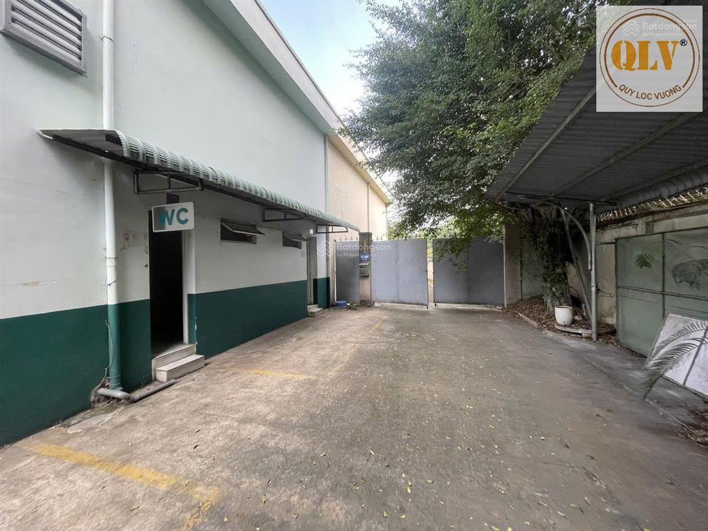 Cho thuê xưởng, văn phòng trong kcn sóng thần, dĩ an, bình dương, 1.980 m²