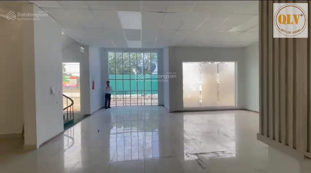 Cho thuê xưởng, văn phòng trong kcn sóng thần, dĩ an, bình dương, 1.980 m²