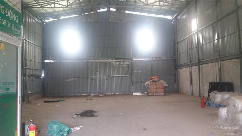 Nhà xưởng cho thuê phường hiệp thành, quận 12, dt 180m2, giá 8 triệu/tháng,  0908 561 ***
