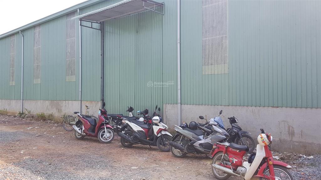 Nhà xưởng cho thuê phường hiệp thành, quận 12, dt 180m2, giá 8 triệu/tháng,  0908 561 ***