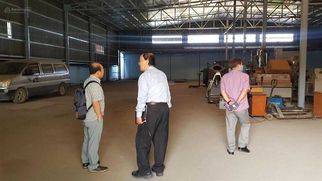 Nhà xưởng đường tx 52, phường thạnh xuân q12 cho thuê dt 800m2 giá 40 triệu,  0908 561 ***