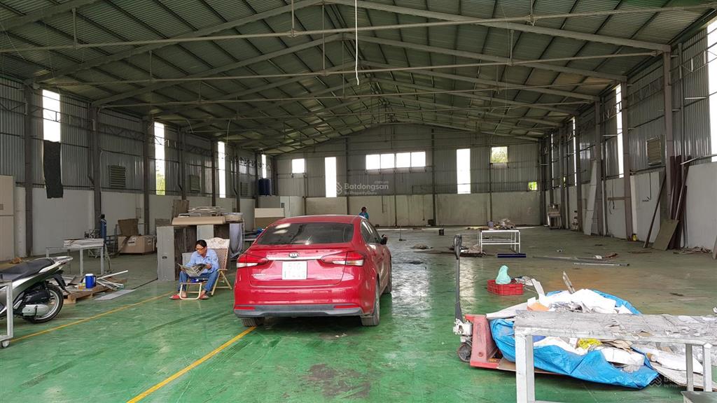 Nhà xưởng cho thuê đường hl 80b, hiệp thành quận 12 dt 500m2 giá 25 triêu/tháng  0908 561 ***