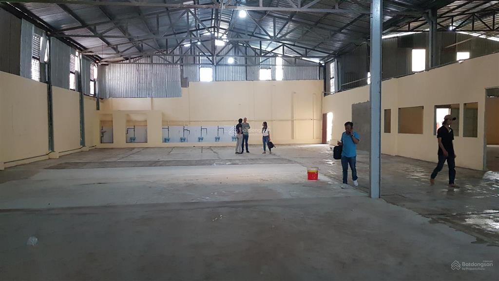 Nhà xưởng cho thuê đường tx52, phường thạnh xuân quận 12 dt 800m giá 40 triêu/tháng  0908 561 ***