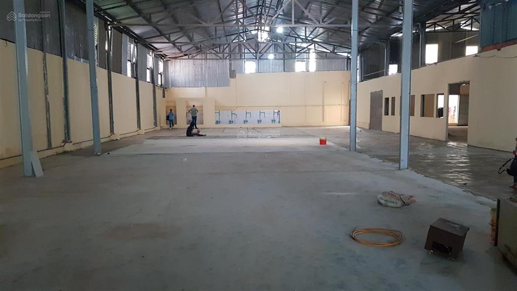 Nhà xưởng cho thuê đường tx52, phường thạnh xuân quận 12 dt 800m giá 40 triêu/tháng  0908 561 ***